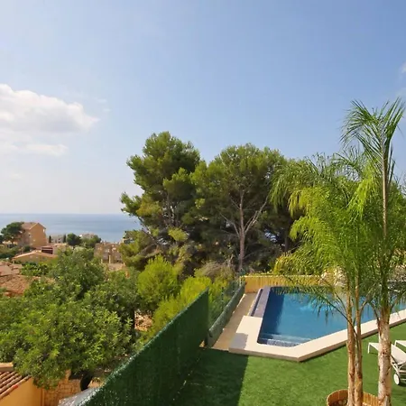 Oasis - Plusholidays Villa *